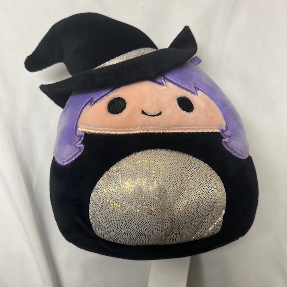 Witch squishmellow